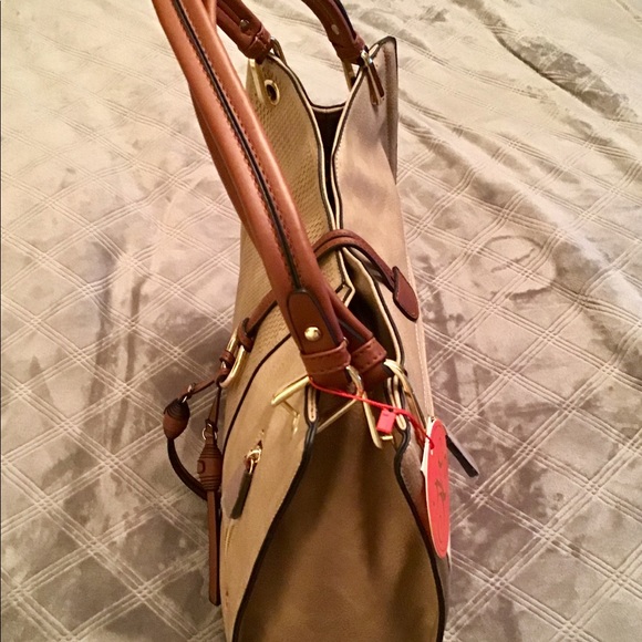 The Ultimate Handbag‼️ 👜 - Picture 3 of 8